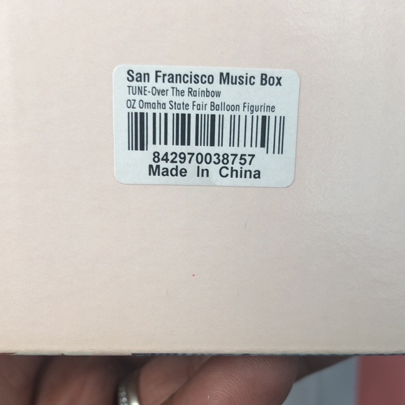 😊 The Wizard of Oz San Francisco music box💗NWT - Picture 5 of 9